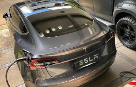 Mobil asal amerika serakat ini memang menarik untuk dimiliki, karena sepenuhnya menggunakan tenaga listrik, sehingga lebih ramah. Tesla Pasarkan Charger Untuk Mobil Listrik Harga Rp 6 Jutaan Otomotif Tempo Co