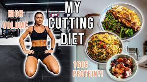 If you're trying to work more protein into your meals while sticking to a calorie budget, you've come to the right place. What I Eat When Cutting Low Calorie High Volume Meals Youtube