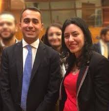 Le misure approvate consentono la sospensione delle uscite didattiche e dei viaggi di istruzione delle scuole, in italia e all'estero. Lucia Azzolina Di Maio Azzolina M5s Grazie A Lui Il ÙÙŠØ³Ø¨ÙˆÙƒ