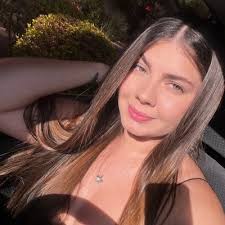 Roxana Hoyos Wilson (@Roxyhw13)