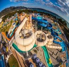 See full list on tourister.ru Uvlekatelnye Razvlecheniya V Akvaparke Zolotaya Buhta Gelendzhik