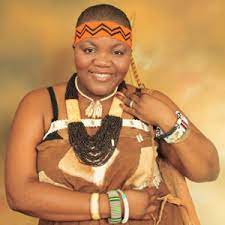 Maxy & makhadzi, 72,295 shazams, em destaque na playlist top 100. Maxy Khoisan Lyrics
