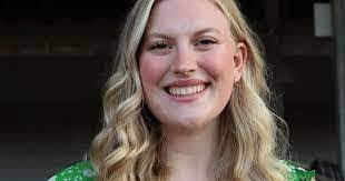 April Landers's Instagram, Twitter & Facebook