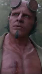 Escena En La Que Merlina Quema La Estatua De Joseph Crafton Y La Canción  Esa