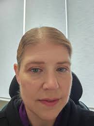 How to prevent makeup from looking cakey after 2 hours