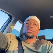 Cameron Moon (@CMoonn22)