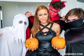 Milf smut with Cassie Del Isla and Elias Cash