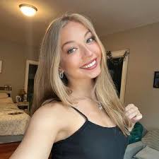 Amanda Scanlan (@amanda.panda0308)