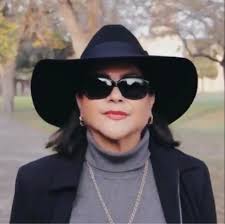 Elizabeth Lozano Brown Beret