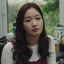 Nyatanya semenjak pandangan pertama, lee. Kim Go Eun S Best On Screen Beauty Moments From Goblin To The King Eternal Monarch Buro 24 7 Malaysia