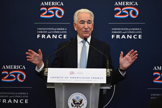 A l'ambassade des Etats-Unis, Charles Kushner fête les 250 ans de l'indépendance avec feu d'artifice, champagne et Bernard Arnault