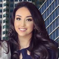 100+ perfiles de «Bayat»