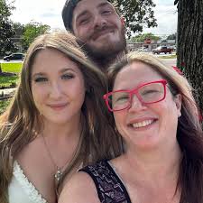 Who makes customized tumblers in Conroe?