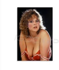 CJINSON Linda Blair Wearing Bikini Sexy Poster Sexy Actress Poster Room  Beautiful Poster Canvas Poster Bedroom Decor Office Room Decor Gift ...