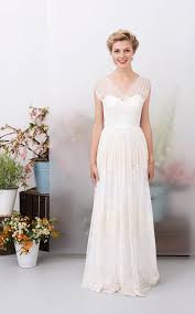 Rockabilly hochzeitskleider bezaubern mit weit schwingenden röcken. Brautmode Fur Frauen Ab 50 Die Schonsten Modelle