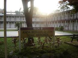 Beliau pernah berkhidmat sebagai timbalan. Welcome To Utm