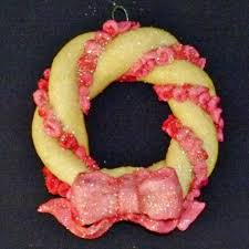 La pâte à sel est super facile à faire, voici la recette : Decoration A Suspendre Pour Noel En Pate A Sel Un Grand Marche