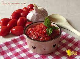 Gli spaghetti con sugo (o. Sugo Di Pomodoro Crudo Ricetta Estiva