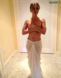 Kaley Cuoco Leaked Pics and Nude Video - AmateursCrush.com