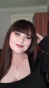 Danielle Erskine's Instagram, Twitter & Facebook