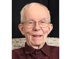 Eric Lahti's Instagram, Twitter & Facebook