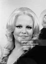 287 Lee Burnett Stock Photos, High-Res Pictures, and Images