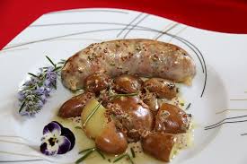 Recette Andouillette Au Vin Blanc Sauce Moutarde A L Ancienne En Video Recette Recettes De Cuisine Andouillette Sauce Moutarde