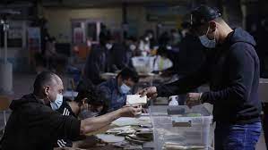 Los dos partidos se suman a la convocatoria de la plataforma de rosa díez, ciudadanos aún no lo el partido de pablo casado prepara una ofensiva contra el gobierno ayuntamiento a ayuntamiento. Elecciones En Chile 2021 Los Chilenos Castigan A Los Partidos Politicos En Sus Elecciones Constituyentes Internacional El Pais