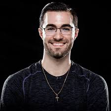 Darren Glover's Instagram, Twitter & Facebook