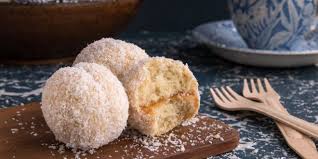 Boules De Noix De Coco A La Confiture Amour De Cuisine Recette Boule De Noix De Coco Noix De Coco Alimentation