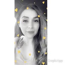 Erika Corona (coronaerika72)