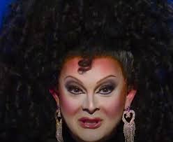 Pelastra RuPaul is so old...