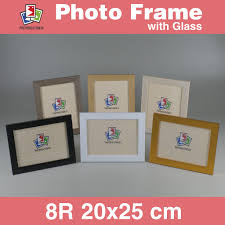 Dengan ukuran bingkai yang sangat universal menjadikan foto dari mana saja bisa di pasang di bingkai ini. Harga Bingkai 8r Terbaik Juli 2021 Shopee Indonesia