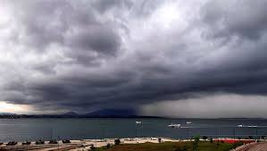 Dos hombres murieron en nicaragua por las intensas lluvias que descargó este martes el potente huracán eta, ahora degradado a tormenta tropical, que azotó el caribe norte nicaragüense, informaron organismos de socorro. Nicaragua Decreta Alerta Por Cercania De Tormenta Tropical Noticias Telesur