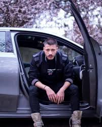 O dizilerden birisi de cam tavanlar dizisi. Cam Tavanlar Dizi Konusu Ve Oyunculari Maksatbilgi