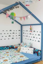 Ankleidezimmer selber bauen hochbett selber bauen hochbett mit schreibtisch kinderhochbett selber hochbetten kinderzimmer kinderzimmer einrichten hochbett kinder bett mit stauraum kleine zimmer wie man. Kinderbett Selber Bauen Xxl Hausbett Bauanleitung Textilsucht