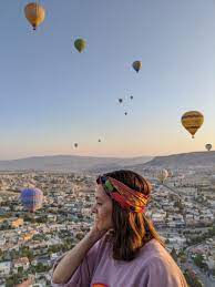 Télécharger la photo libre de droits montgolfière survolant un paysage rocheux en cappadoce turquie, 51633651, parmi la collection de millions de photos stock, d'images vectorielles et. Guide De La Cappadoce En Turquie Montgolfiere Et Autres Activites Beaux Voyages