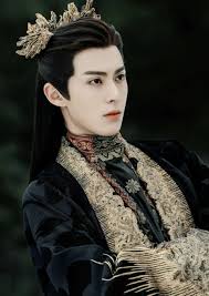 NHÌN VƯƠNG HẠC ĐỆ ĐỂ BIẾT ĐẠO DIỄN QUAN TRỌNG NHƯ THẾ NÀO!!! Trong phim  "Ngộ Long" lọt top 3 nhân vật nam cổ trang xấu nhất vào năm ngoái Trong  phim "