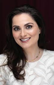 Candace Cullen's Instagram, Twitter & Facebook