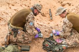 The states of germany are not allowed to maintain armed forces of their own. Bundeswehr A Twitter Impressionen Aus Dem Un Einsatz Minusma Kampfmittelbeseitigung In Der Malischen Wuste Bei Gao Rundum Durch Sicherungskrafte Geschutzt Bereiten Die Deutschen Soldaten In Der Brennenden Sonne Die Sprengungen Vor Eod Mali