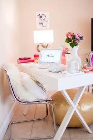 15 Things Every Single Fashion Blogger Has On Her Desk Stylecaster Home Office Decor Home Decor European Home Decor