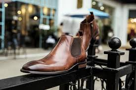 See more ideas about chelsea boots, chelsea boots men, boots. How To Wear Chelsea Boots With A Suit The Conundrum Between Boots And Suits Gentleman Field