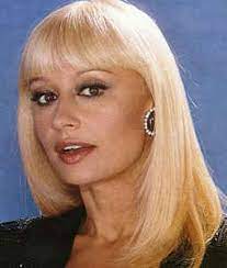 Raffaella carrà, the pop singer and actor who was an entertainment icon in her native italy, has died aged 78. Raffaella Carra Discography Discogs