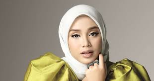 The world now lives in fear. Bunga Rap Lirik Macam Malique