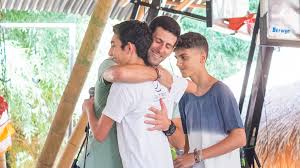 In stark contrast to the 2018 edition of wimbledon, as well as the french open just a few months ago, jelena wasn't in the stands. Green School Bali Welcomes Visit By Novak Djokovic Green School International
