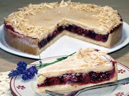 Jetzt ausprobieren mit ♥ chefkoch.de ♥. Rezept Gedeckter Kirschkuchen Mit Frischen Kirschen Aus Dem Glas In Springform Mit Murbeteig Und Zuckerguss