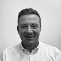 Chris Longfellow's Instagram, Twitter & Facebook