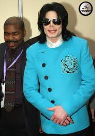 That's why the pop music genre is full of average bands, average musicians and average singers. Pin On Mjj