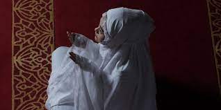 Bacaan Doa Qunut Latin Dan Arab Dalam Salat Subuh Lengkap Dengan Terjemahannya Merdeka Com