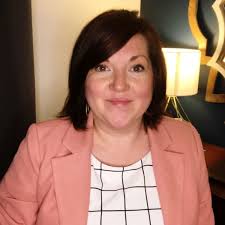 Leslie Brogdon's Instagram, Twitter & Facebook